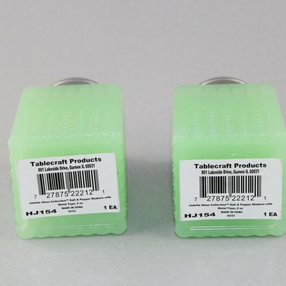Jadeite Glass Collection Salt & Pepper Shaker Set - Picture 4 of 10